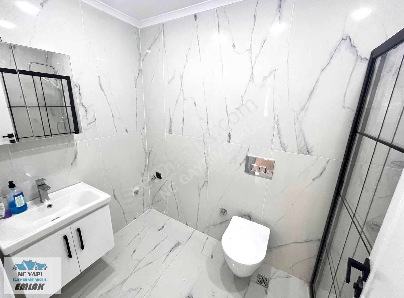 Ümraniye Dudulluda Meydana Ve Metroya Yakın 2+1 Sıfır Daire - Görsel 20