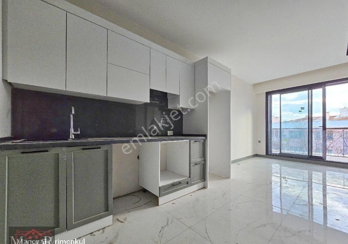 Kuşadası Kadınlar Denizinde 1+1 May Suit Sitesi Harika Donanımlı Denize Yakın Satılık Daire - Görsel 24