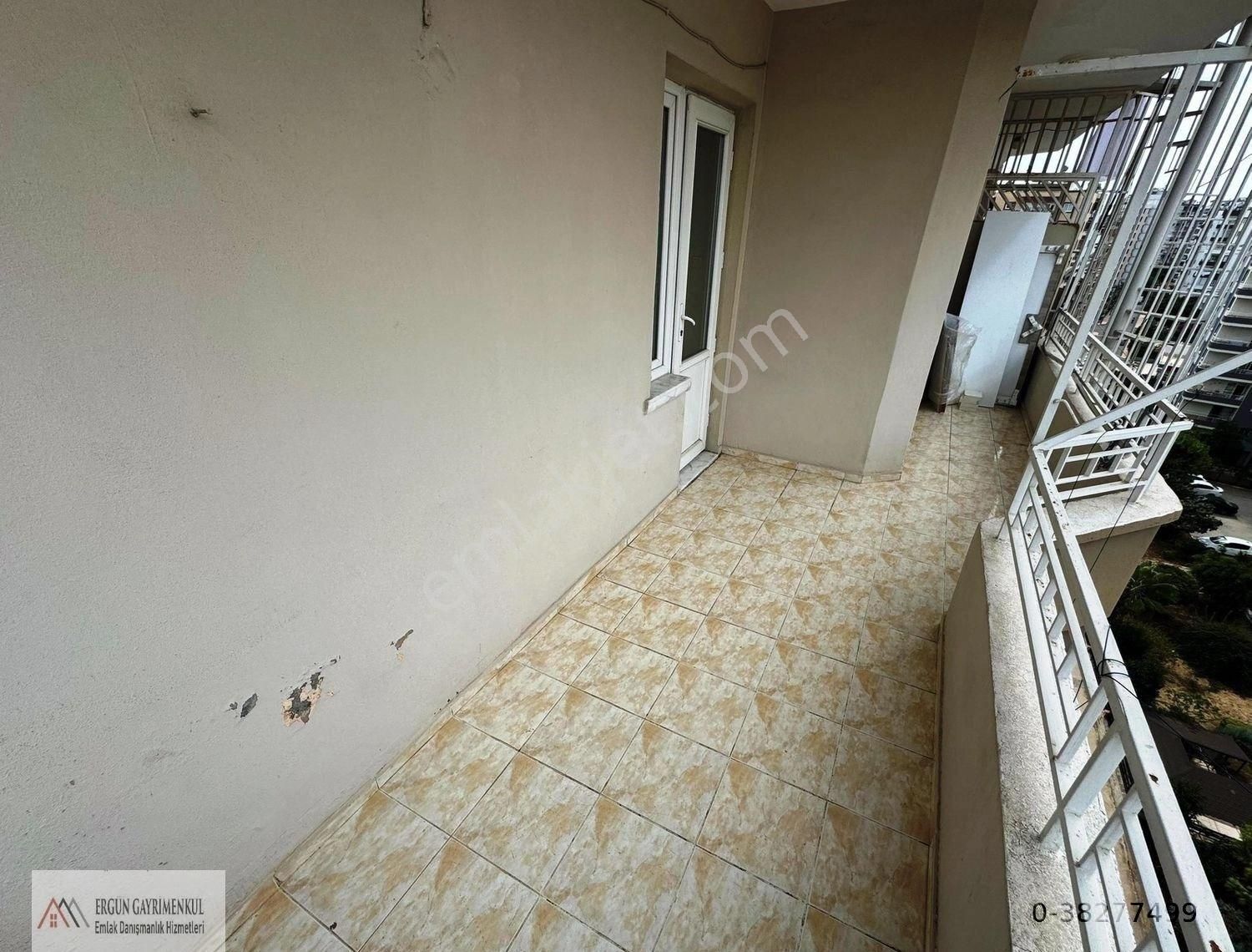 Ergünden Merkezi Konumda, Ankastreli Ve Doğalgazlı 3+1 Daire - Görsel 31