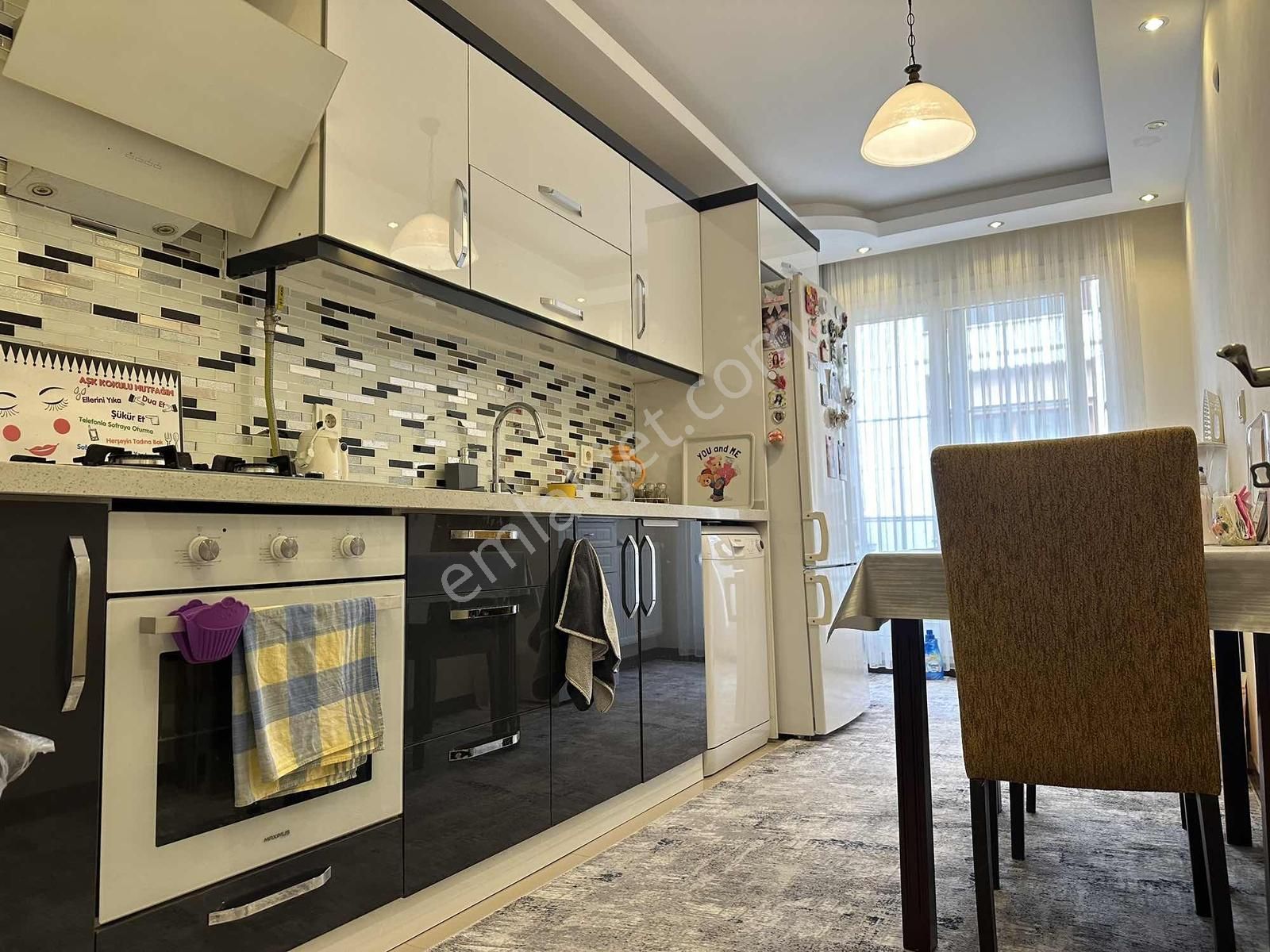 Demetten 6 Yıllık Arakat Doğalgazlı Balkonlu Asansörlü Satılık. - Görsel 23