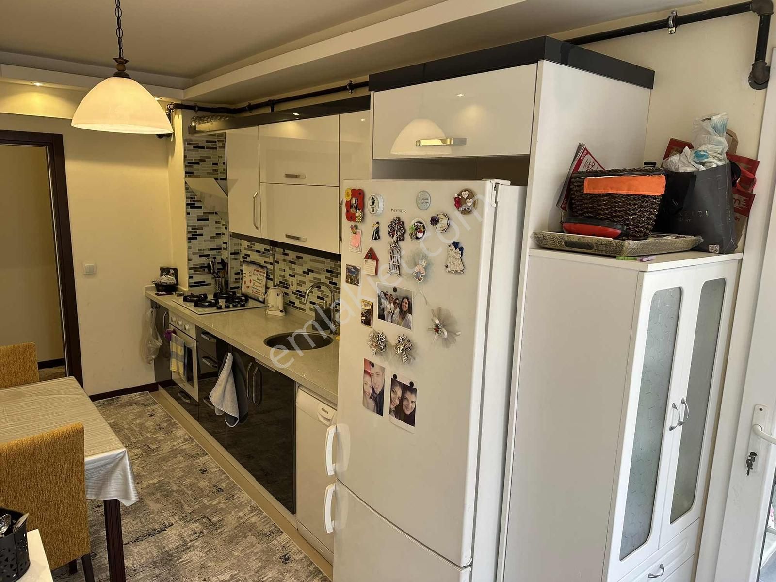 Demetten 6 Yıllık Arakat Doğalgazlı Balkonlu Asansörlü Satılık. - Görsel 2