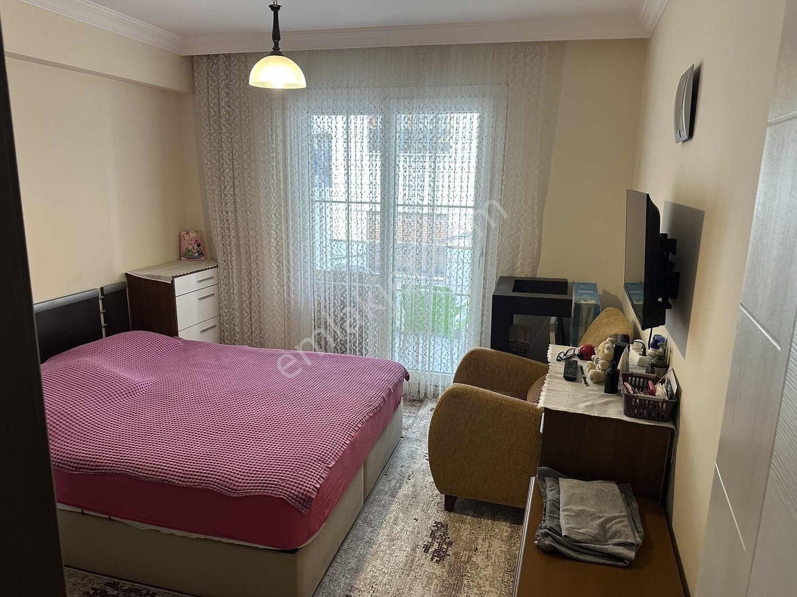 Demetten 6 Yıllık Arakat Doğalgazlı Balkonlu Asansörlü Satılık. - Görsel 9