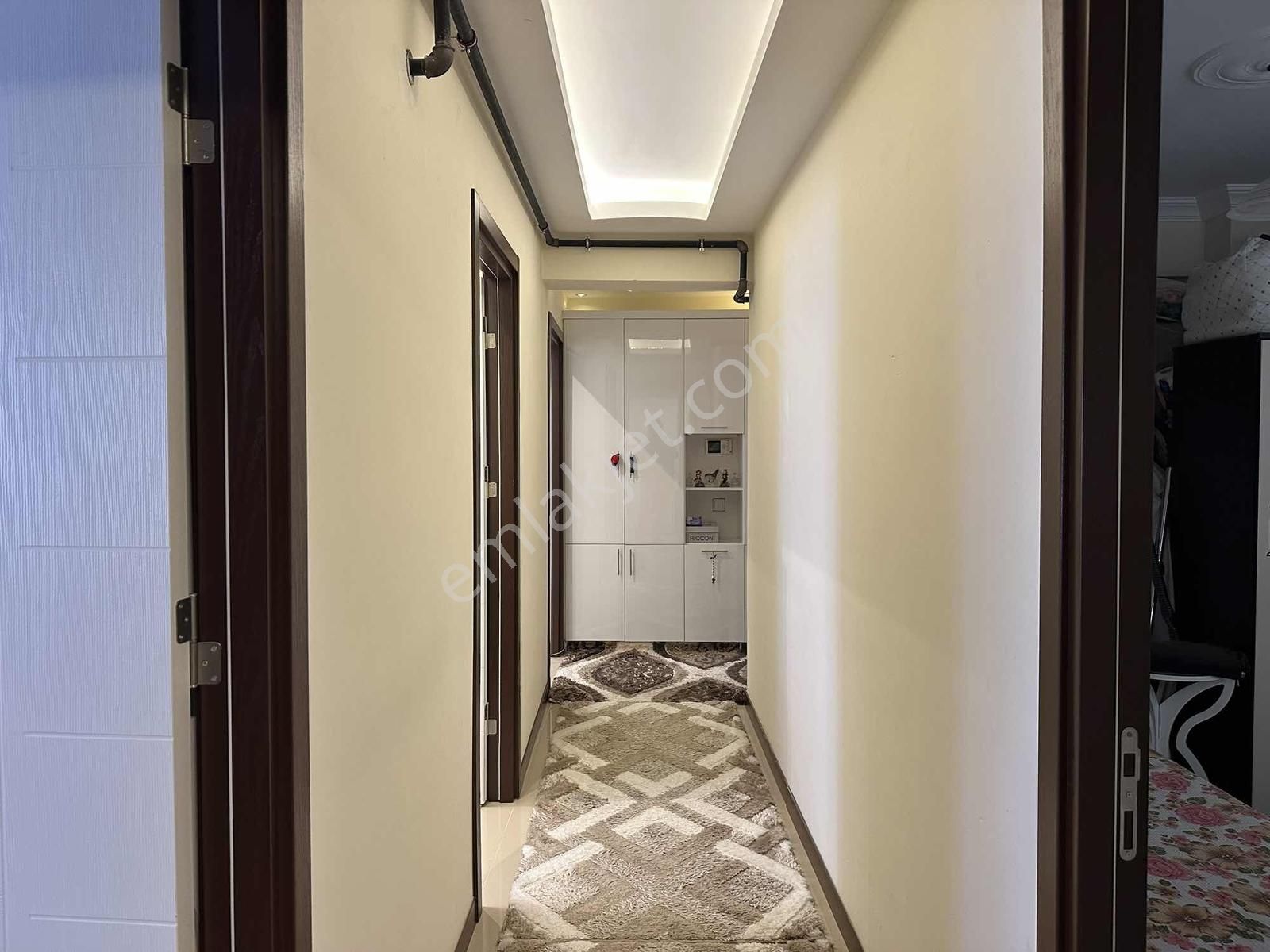 Demetten 6 Yıllık Arakat Doğalgazlı Balkonlu Asansörlü Satılık. - Görsel 27