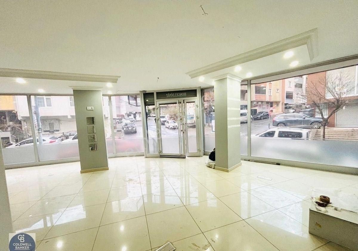 Çekmeköy Cumhuriyet Mh. Çağdaş Cadde Üzeri Kiralık Köşe Dükkan - Görsel 9
