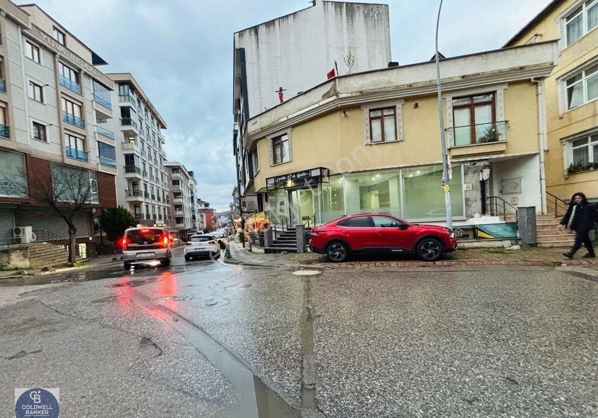 Çekmeköy Cumhuriyet Mh. Çağdaş Cadde Üzeri Kiralık Köşe Dükkan - Görsel 14