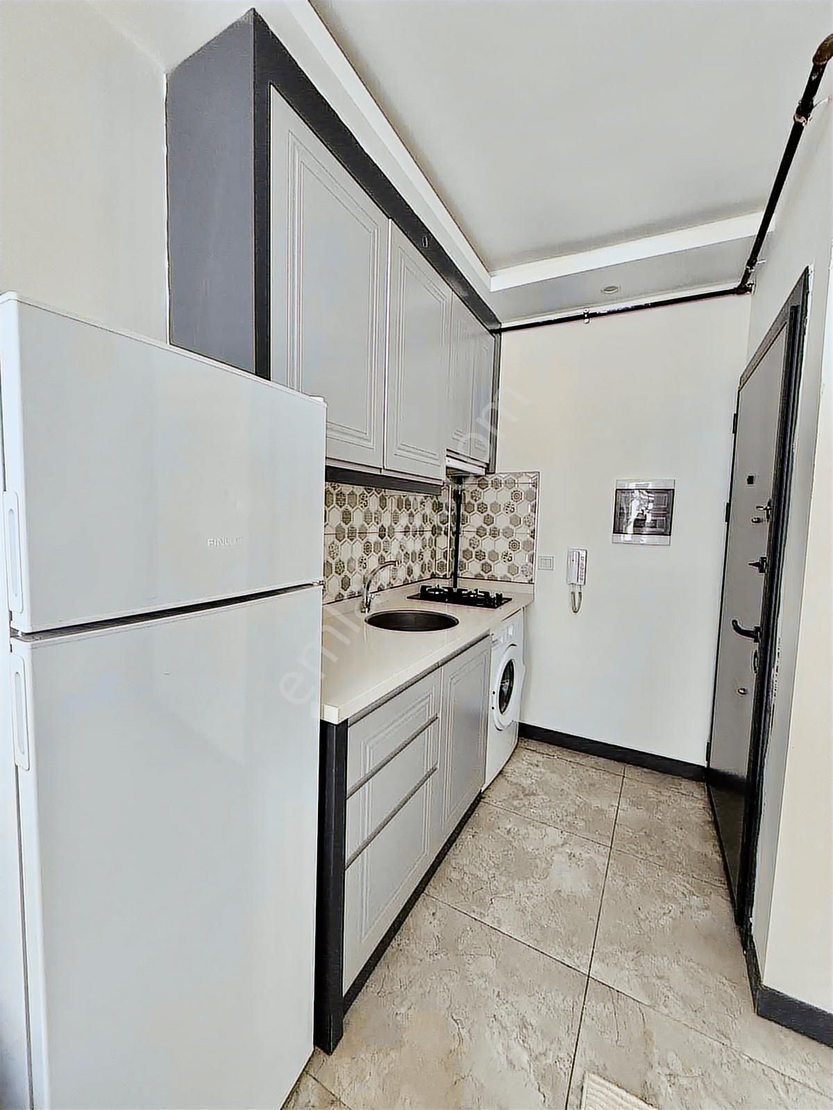 Saltak'ta Sıfır 2 Tane 1+1 Eşyalı Apart - Görsel 3