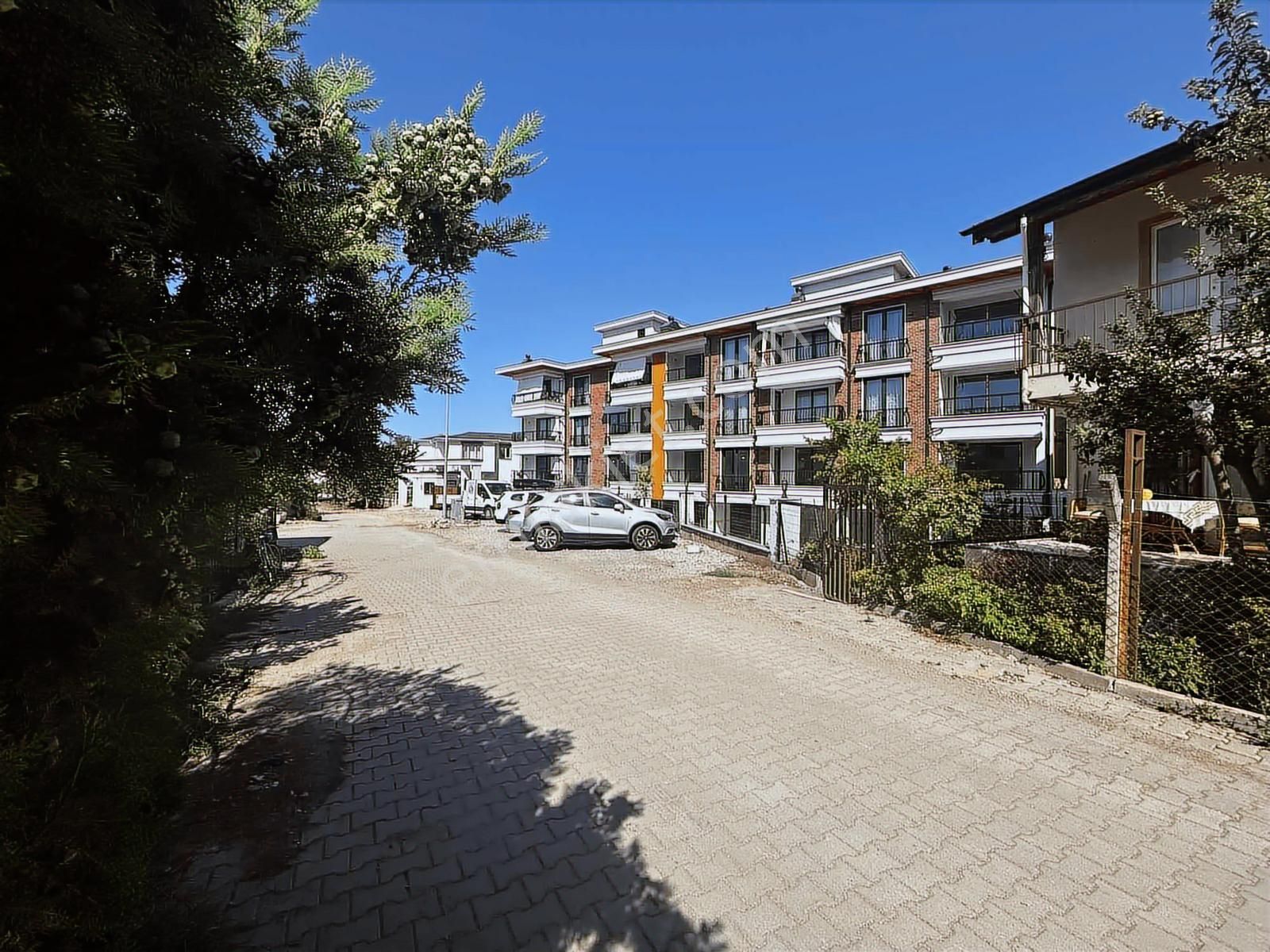 Gemlik Kurşunlu'da 2+1 Havuz Ve Deniz Manzaralı Lüks Daire - Görsel 34