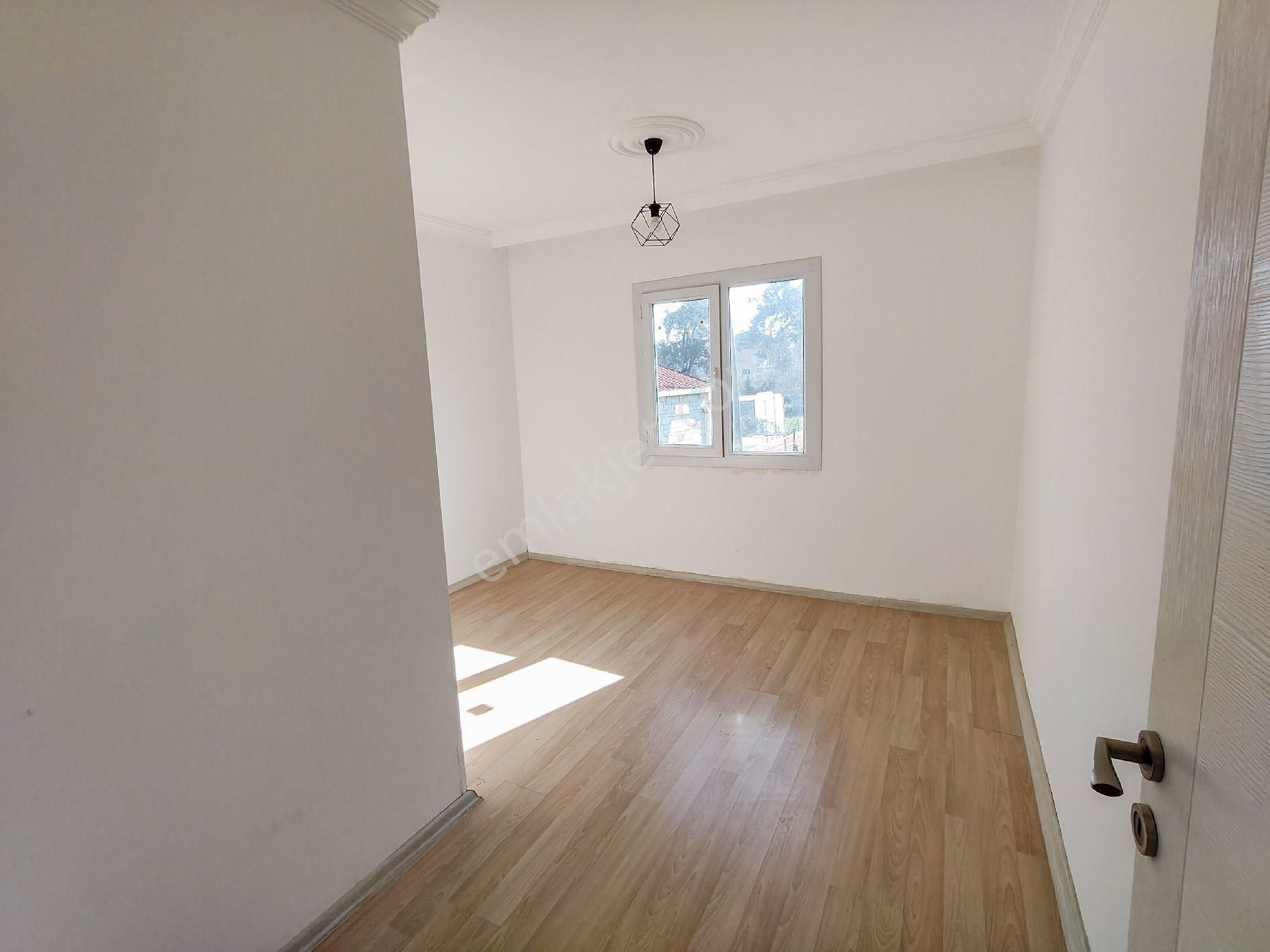 Uygun Fiyata Müstakil Yaşam Fırsatı | Ev+arsa+elektrik+su - Görsel 10