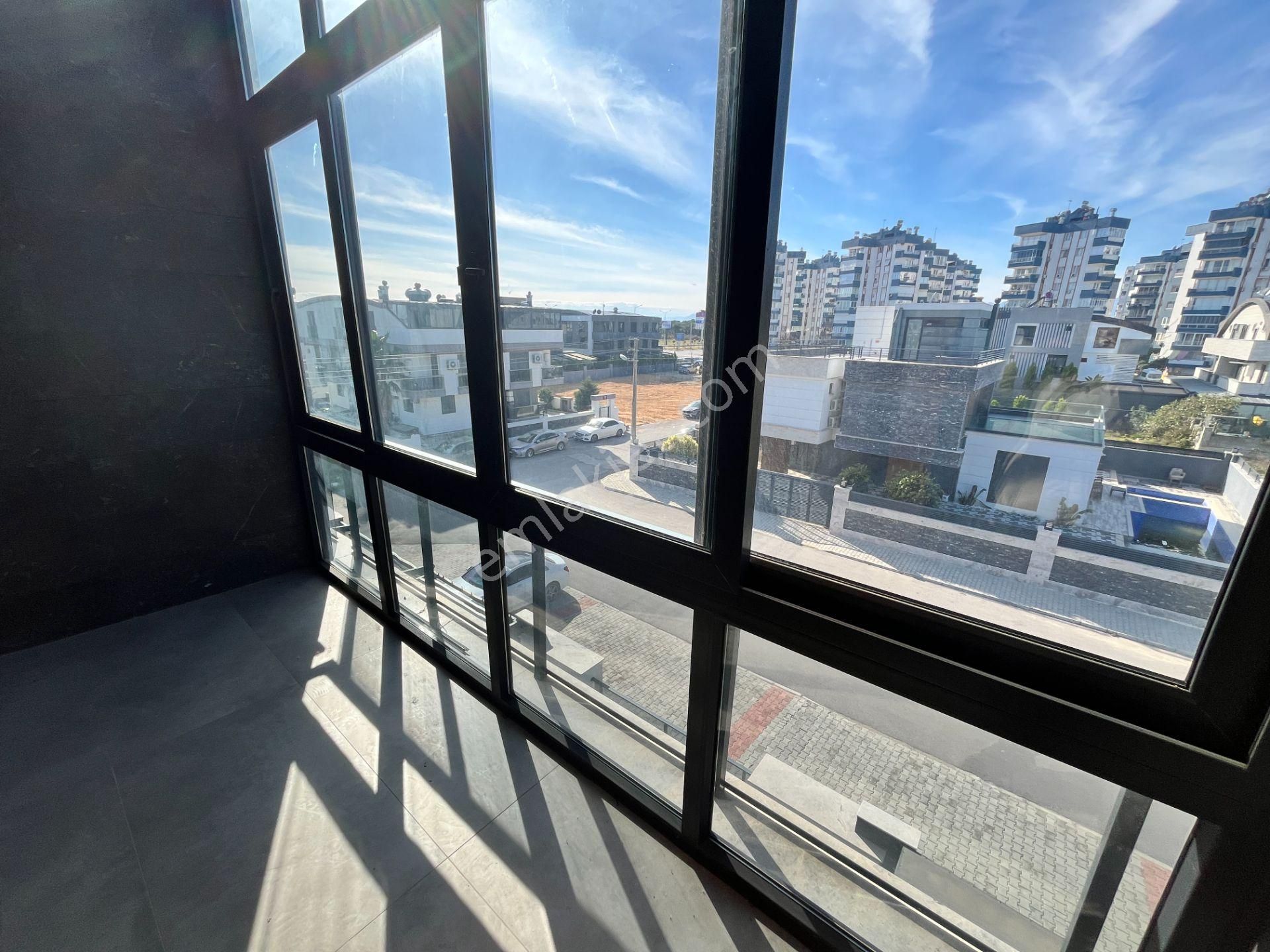 Güzeloba 'da Yerden Isıtmalı, Müstakil Havuzlu Lüks Villa - Görsel 28