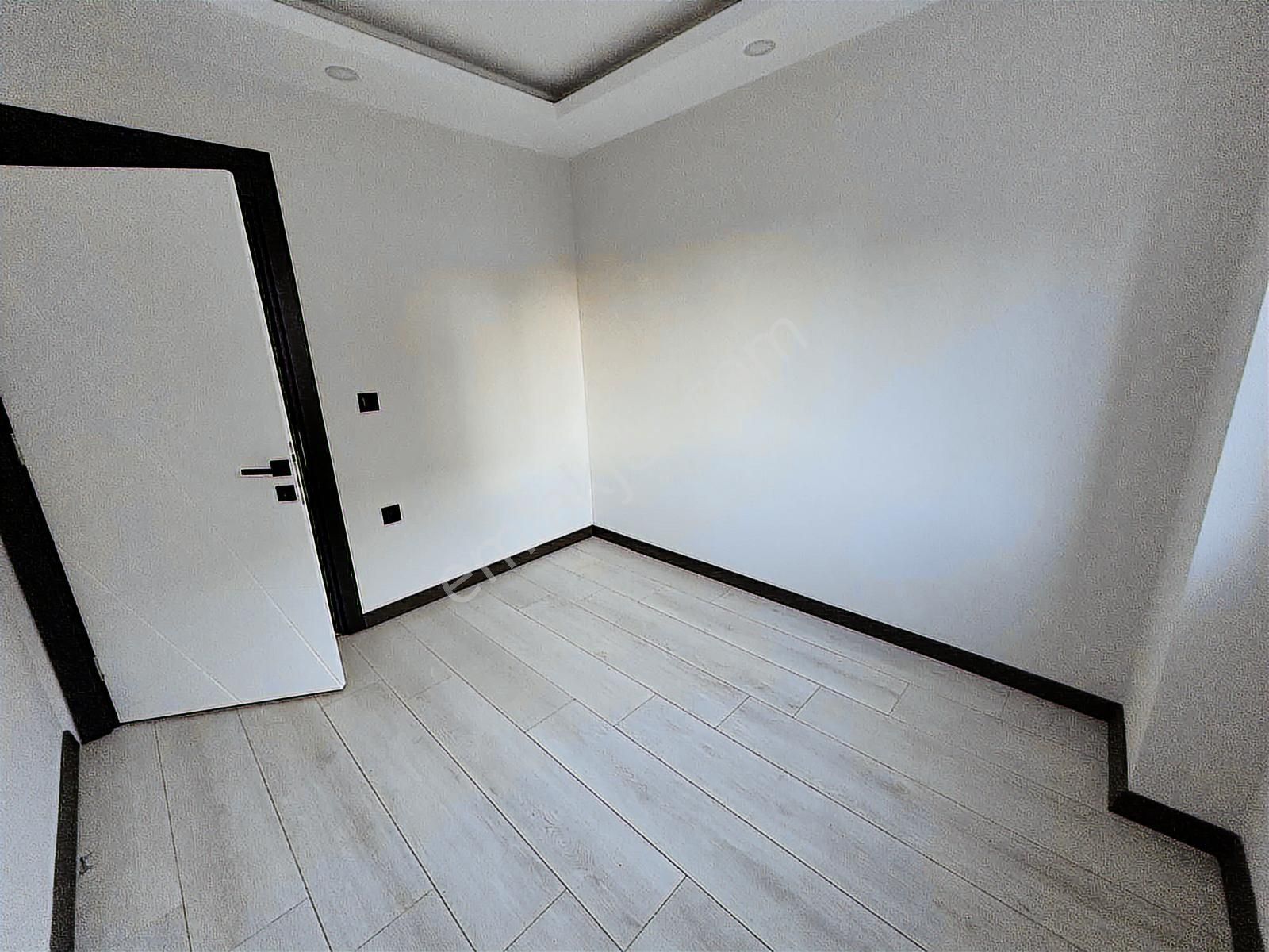 Yasemin Taksi Yakını Katta 2+1 Sıfır Ayrı Mutfak Ayrı Wc - Görsel 9