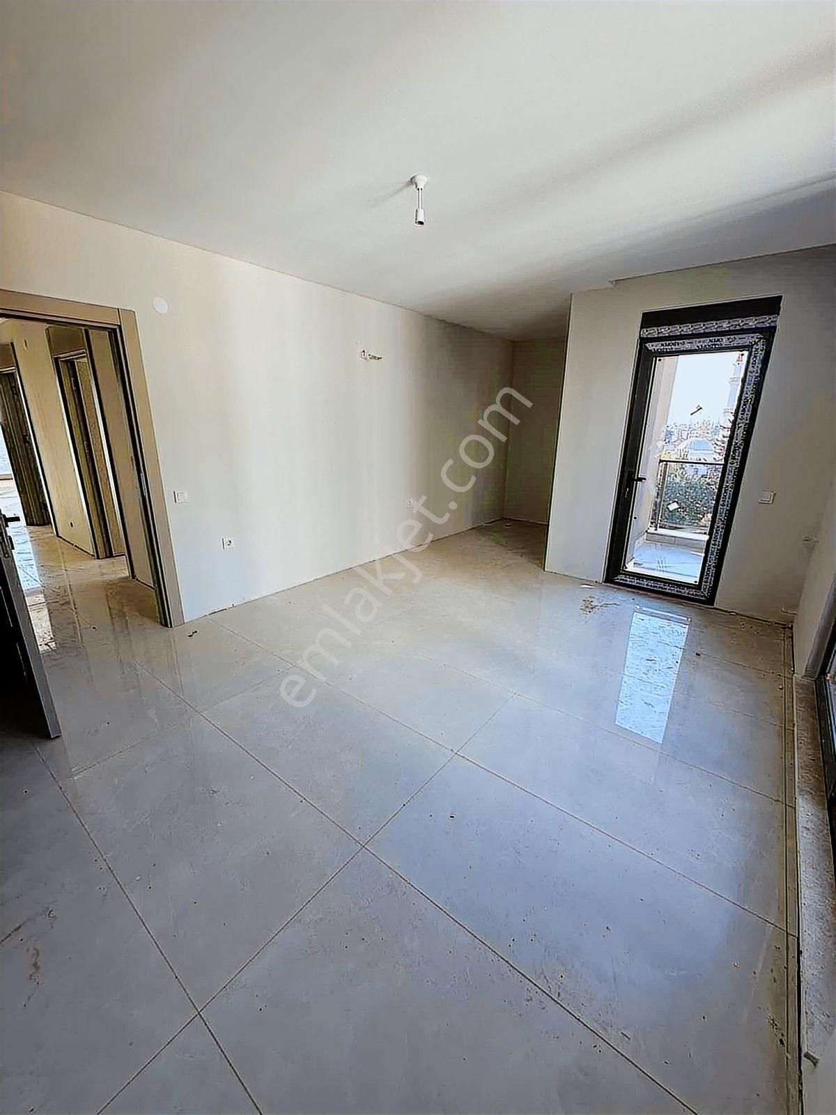 Göçerler De Kiralık 3+1 Site İçi Daire Ebeveyn Banyolu Havuzlu - Görsel 2