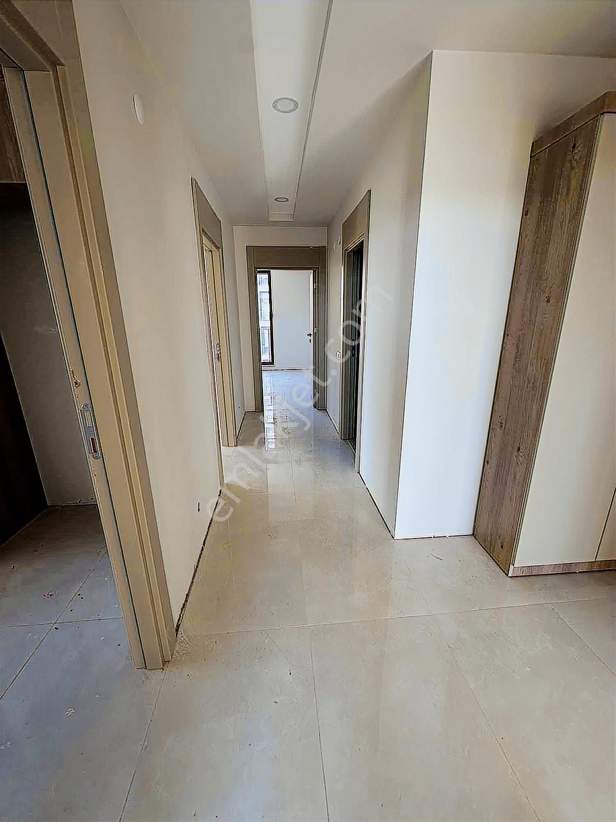 Göçerler De Kiralık 3+1 Site İçi Daire Ebeveyn Banyolu Havuzlu - Görsel 15