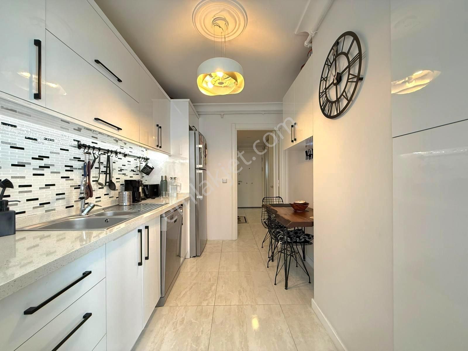 Turyap'tan Suadiye'de Bağdat Cad. Yakını Balkonlu 120m2 3+1 - Görsel 18