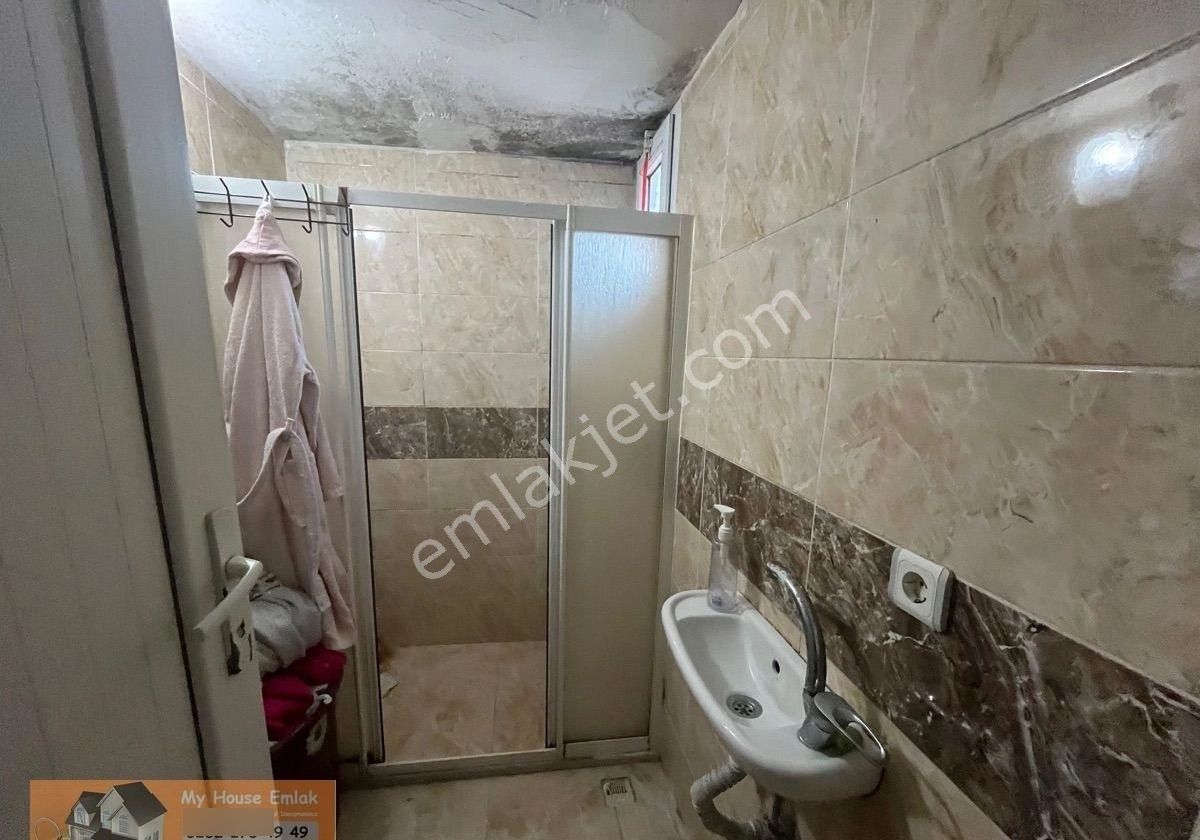 İzmir’in Her Semtine Ulaşım Konak Zeytinlik Satılık Geniş 2+1 100 M2 - Görsel 19