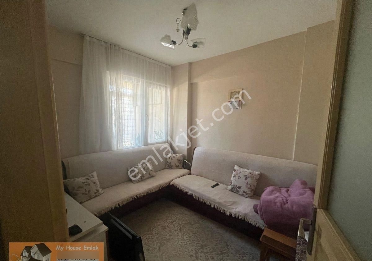 İzmir’in Her Semtine Ulaşım Konak Zeytinlik Satılık Geniş 2+1 100 M2 - Görsel 11