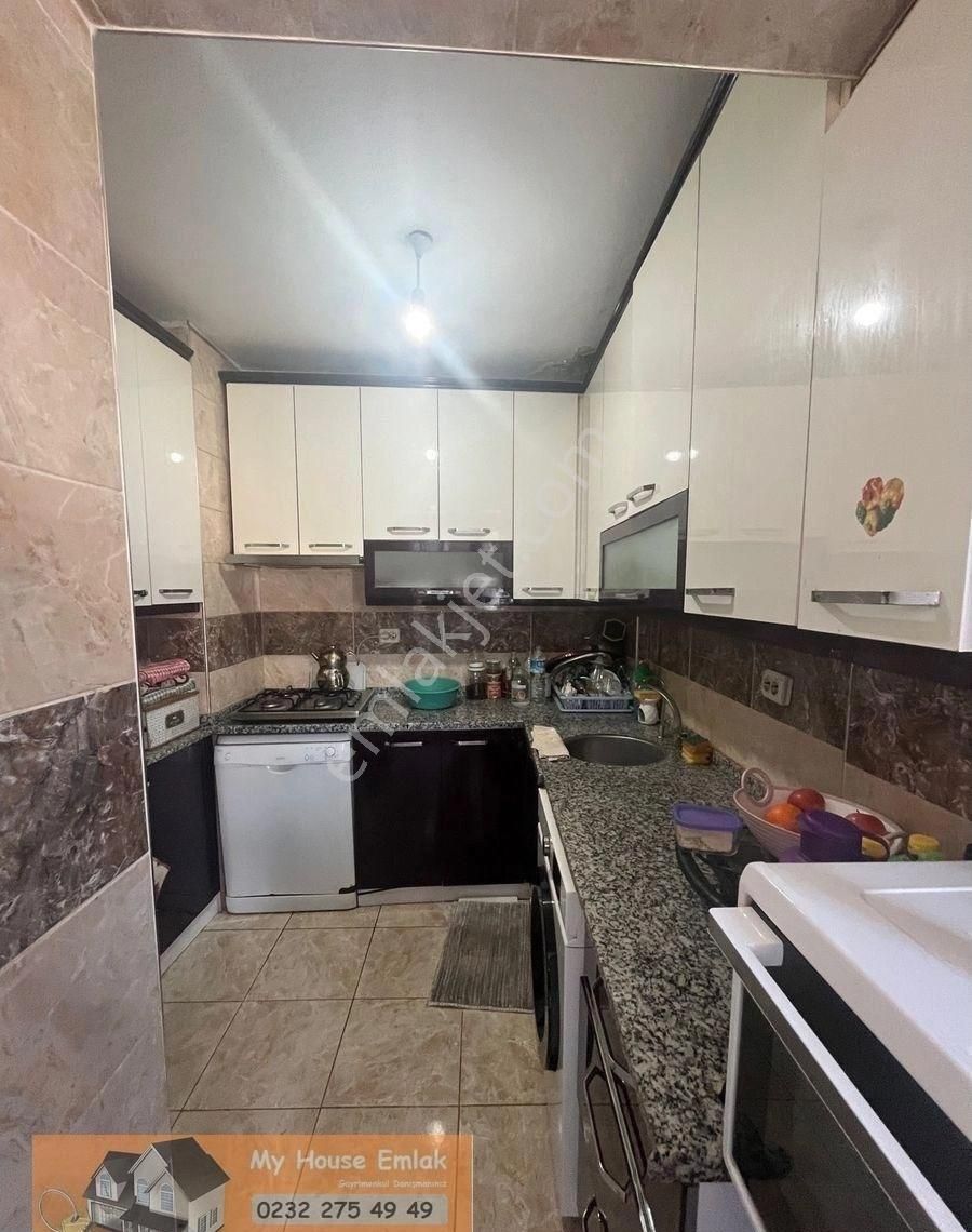 İzmir’in Her Semtine Ulaşım Konak Zeytinlik Satılık Geniş 2+1 100 M2 - Görsel 27