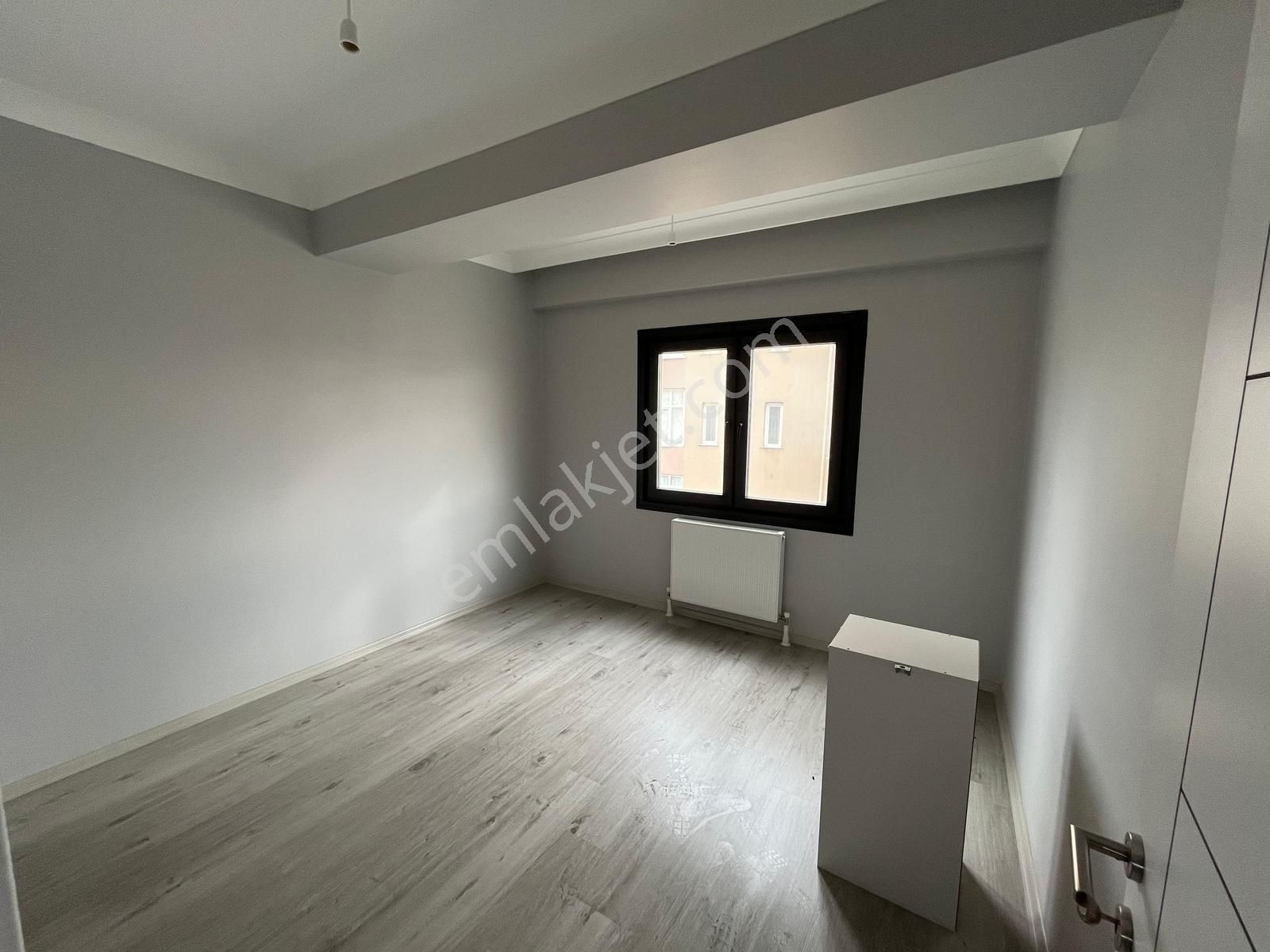 Utkudan Pendik Sahil Yolunda Kapanmaz Deniz Manzaralı Sıfır 2+1 - Görsel 10