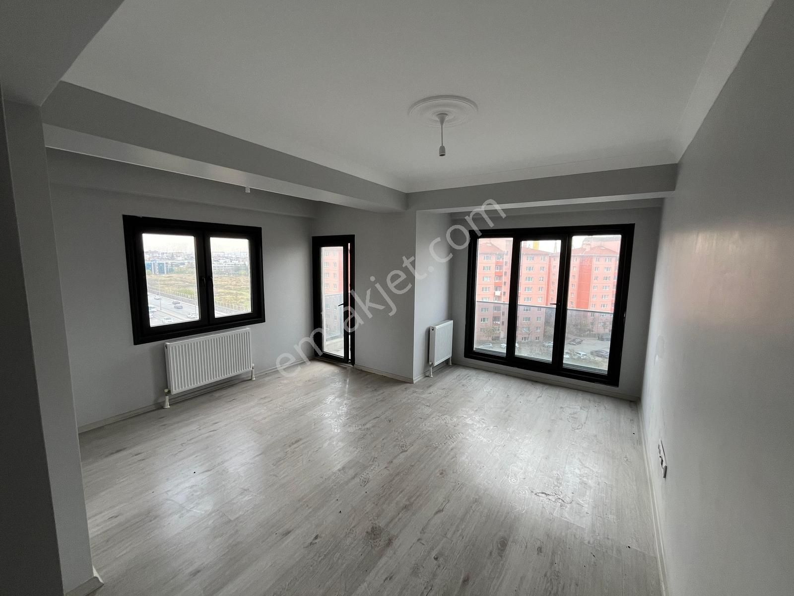 Utkudan Pendik Sahil Yolunda Kapanmaz Deniz Manzaralı Sıfır 2+1 - Görsel 25