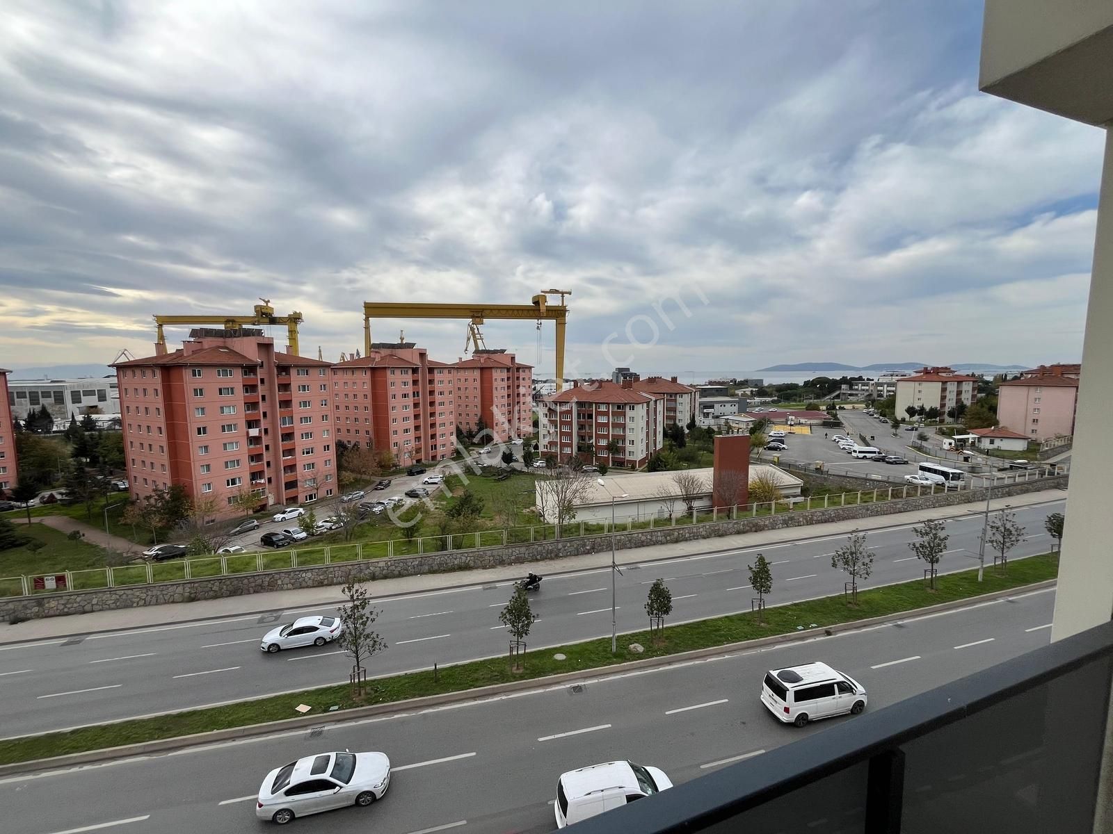 Utkudan Pendik Sahil Yolunda Kapanmaz Deniz Manzaralı Sıfır 2+1 - Görsel 32