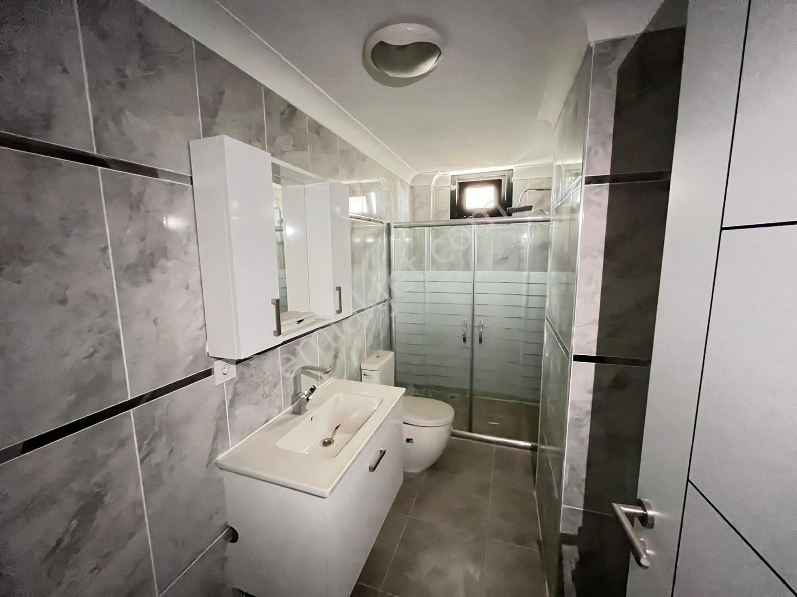 Utkudan Pendik Sahil Yolunda Kapanmaz Deniz Manzaralı Sıfır 2+1 - Görsel 30