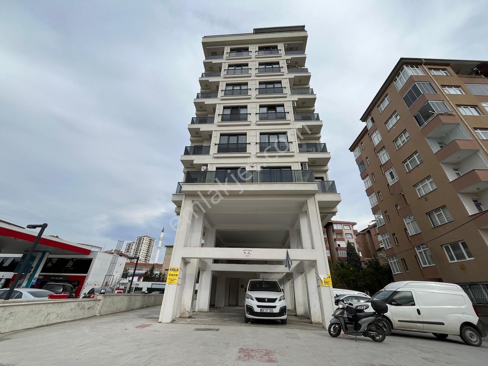 Utkudan Pendik Sahil Yolunda Kapanmaz Deniz Manzaralı Sıfır 2+1 - Görsel 18