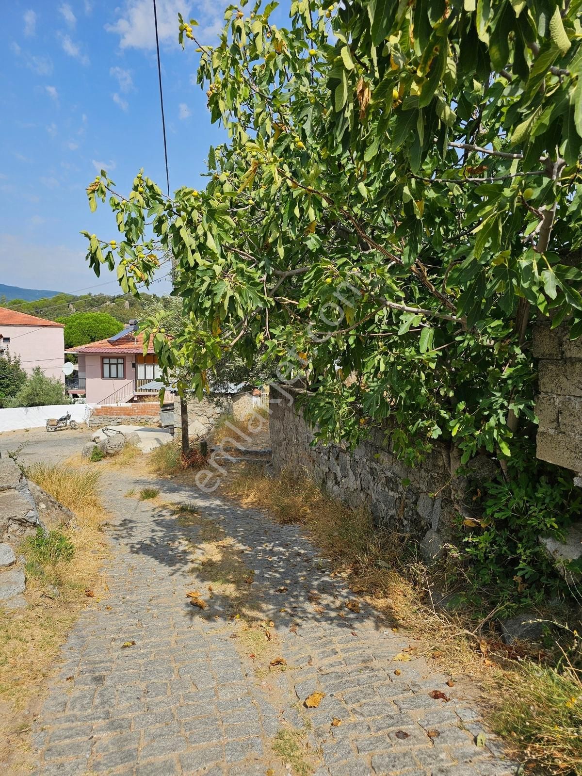 Kozak Çamavlu'da Tek Bahçede 2 Ev (388 M2) - Görsel 20