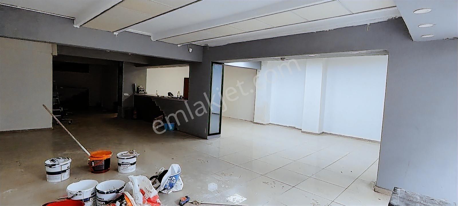 Engin Emlak Dan Merter Ana Cadde De Satılık Mağaza 150m2