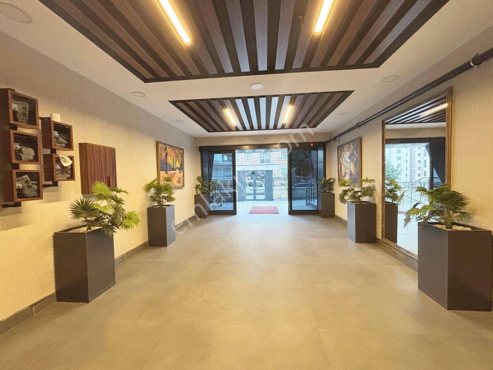 Pursaklar Mehmet Zengin Emlak'tan Teras Balkonlu Otoparklı Lüks Sitede 7.kat 4+1 Sıfır Daire - Görsel 37