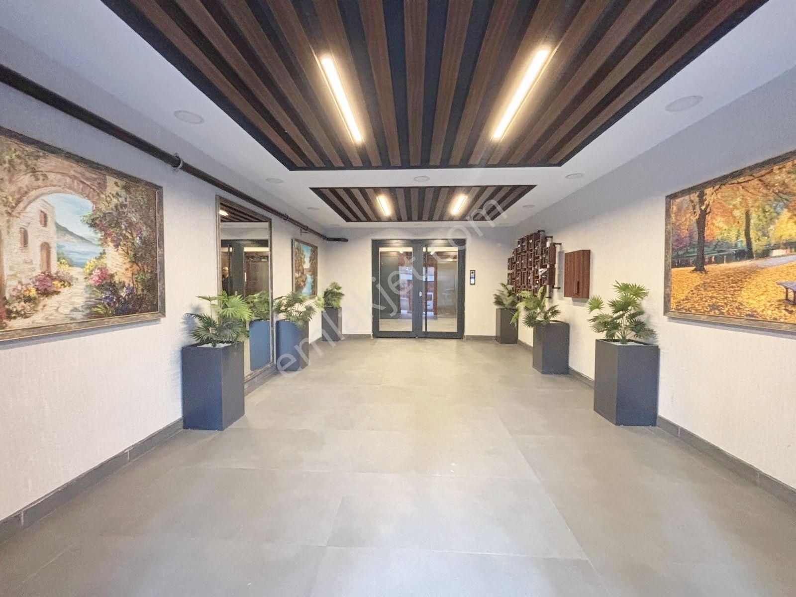 Pursaklar Mehmet Zengin Emlak'tan Teras Balkonlu Otoparklı Lüks Sitede 7.kat 4+1 Sıfır Daire - Görsel 38