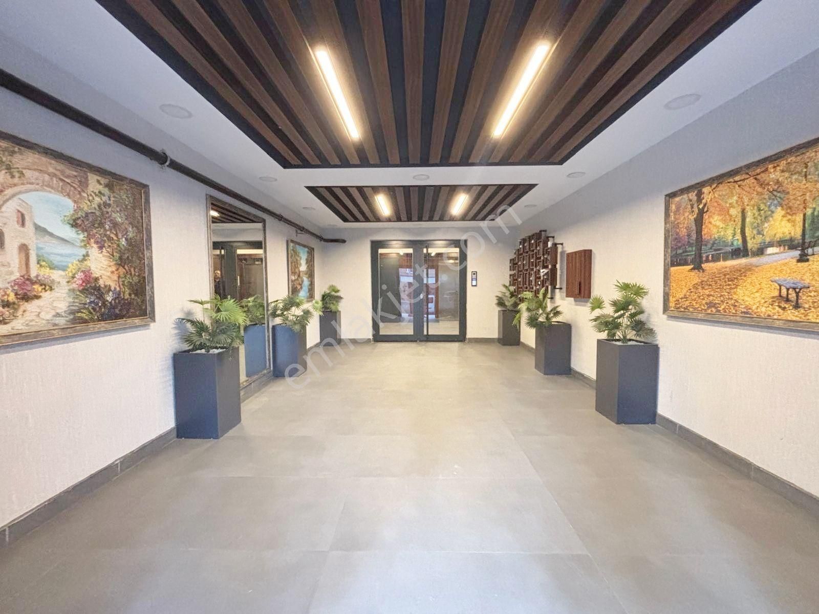 Pursaklar Mehmet Zengin Emlak'tan Teras Balkonlu Otoparklı Lüks Sitede 7.kat 4+1 Sıfır Daire - Görsel 39