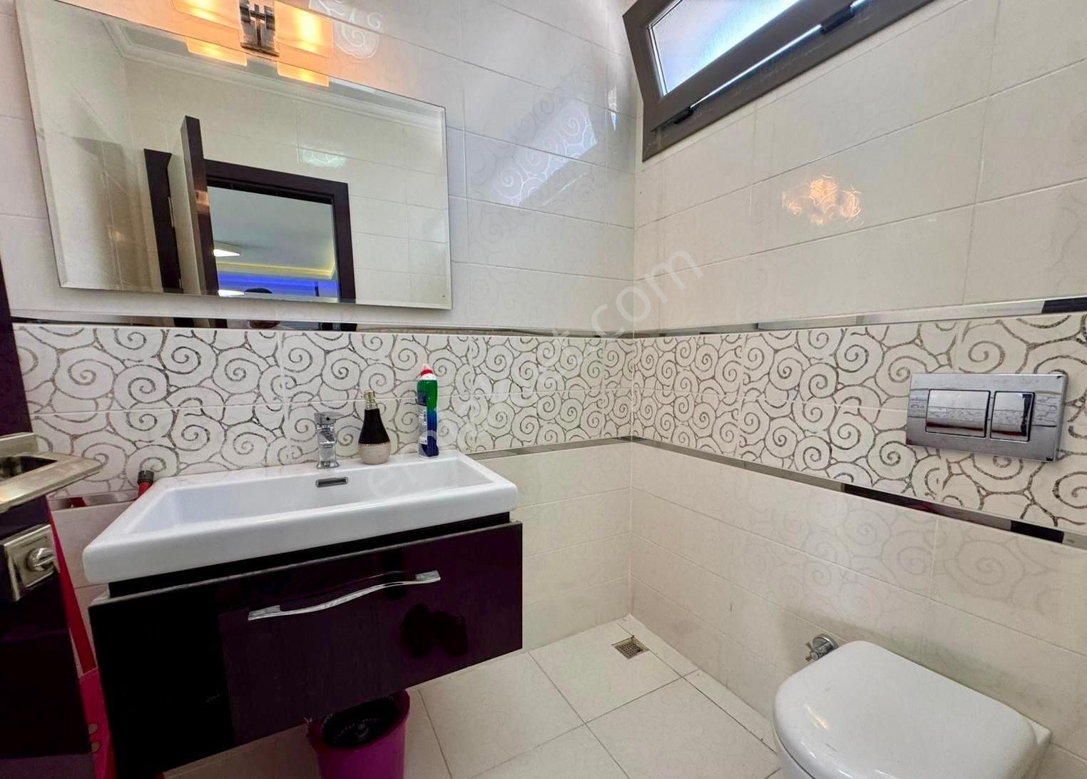 Karaova'da Havuzlu, Geniş Oturumlu Tek Müstakil Villa - Görsel 32