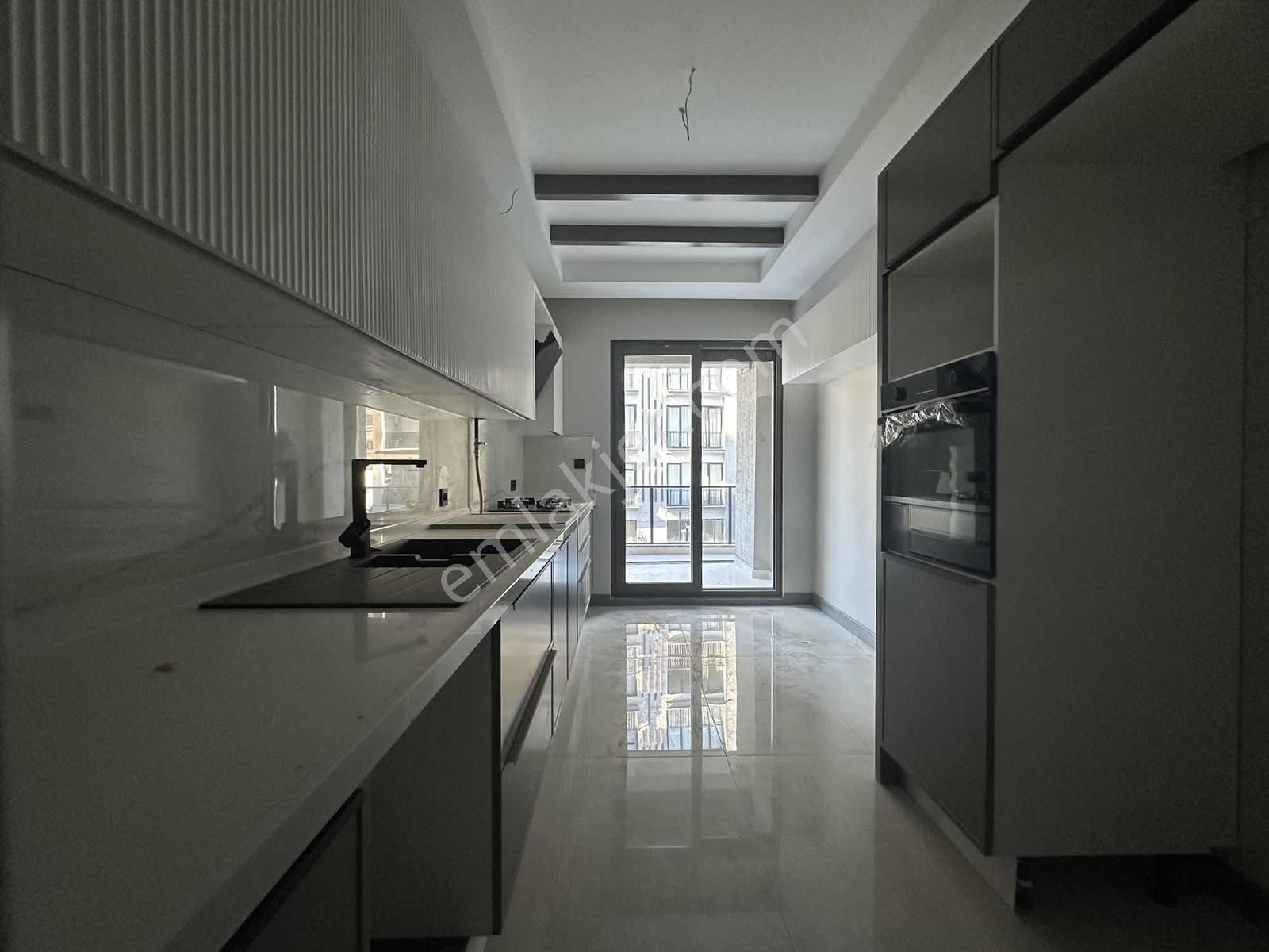 Balkan Evim Moda Ayrı Mutfak Kiralık 3+1 - Görsel 4