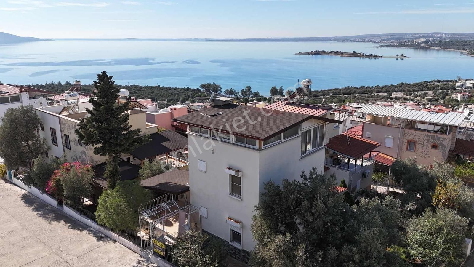 Denize Yürüme Mesafesinde Tam Müstakil Villa - Görsel 2