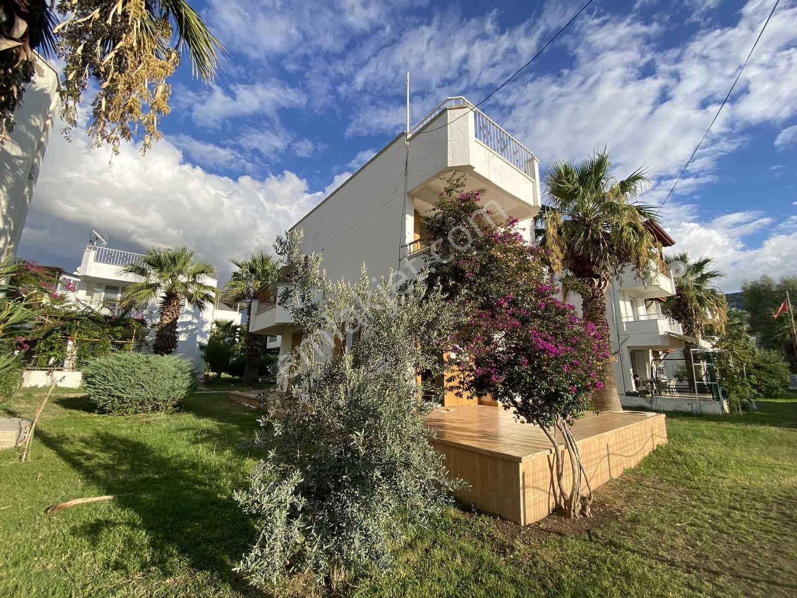 Denize 500m Mesafede 3+1 Tam Müstakil Villa - Görsel 16