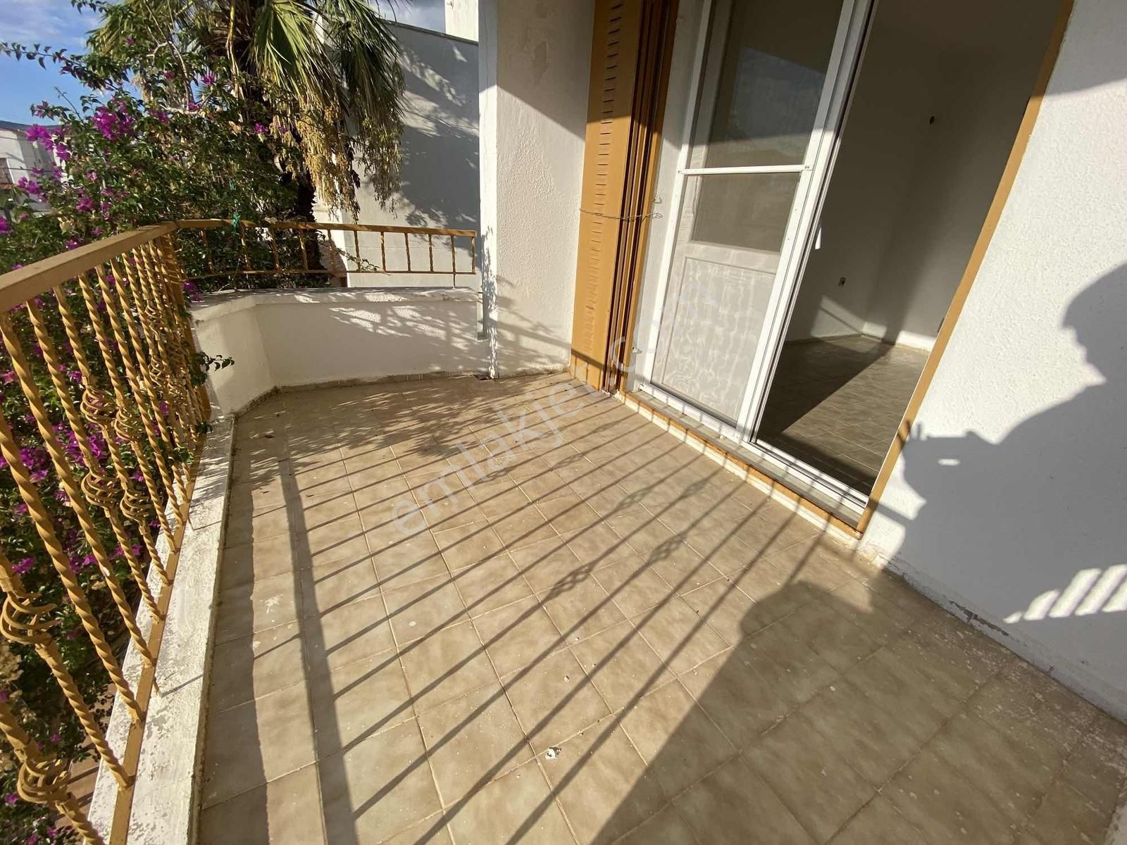 Denize 500m Mesafede 3+1 Tam Müstakil Villa - Görsel 5