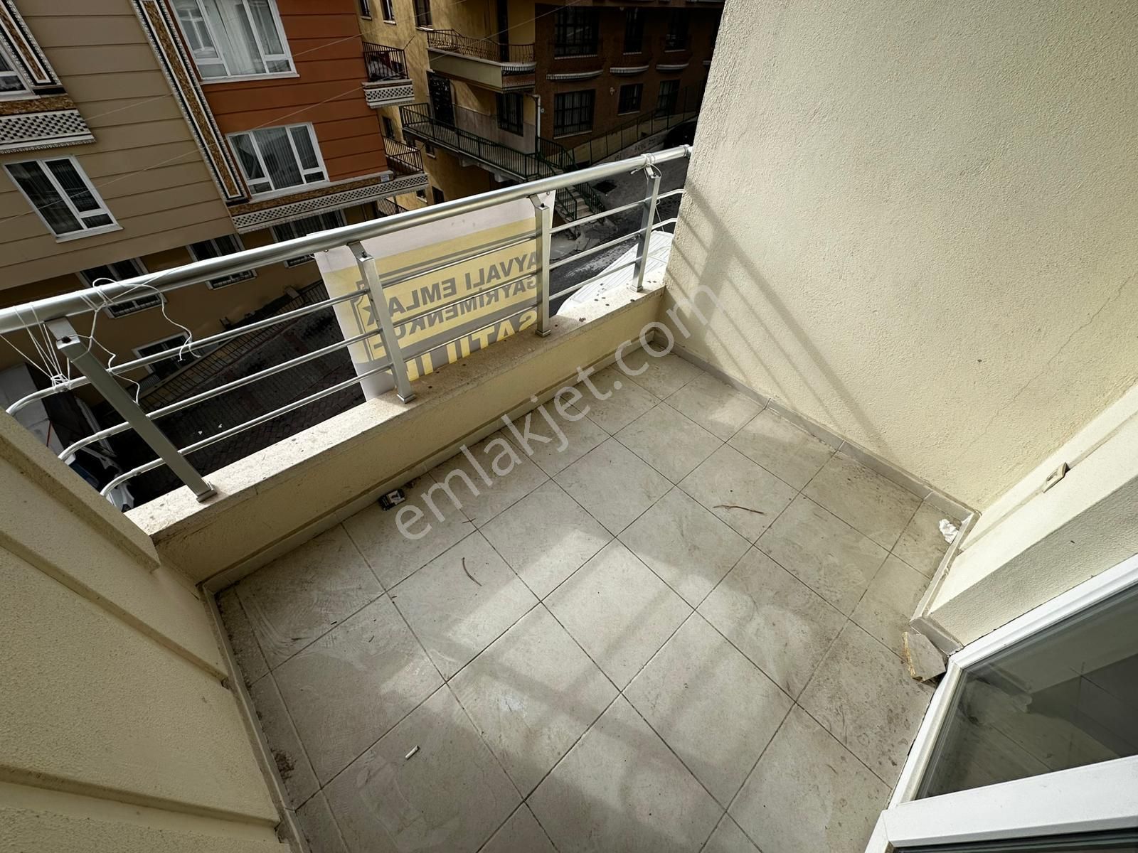 Esertepe'de Cadde Yakını Ara Katta Asansörlü Ebeveyn Banyolu 4+1 Fırsat Daire - Görsel 30