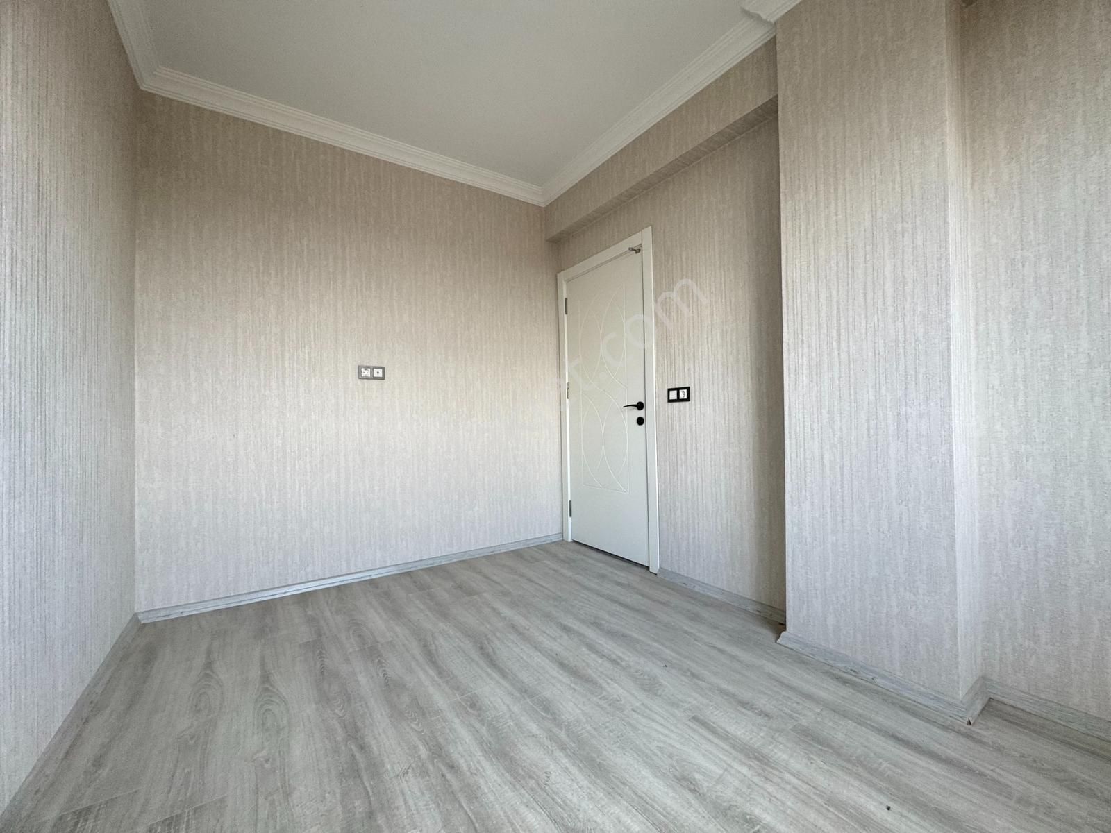 Selim Sultan Mahallesi Tuna Düğün Salonu Yakını Yeni Binada 4+1 - Görsel 18