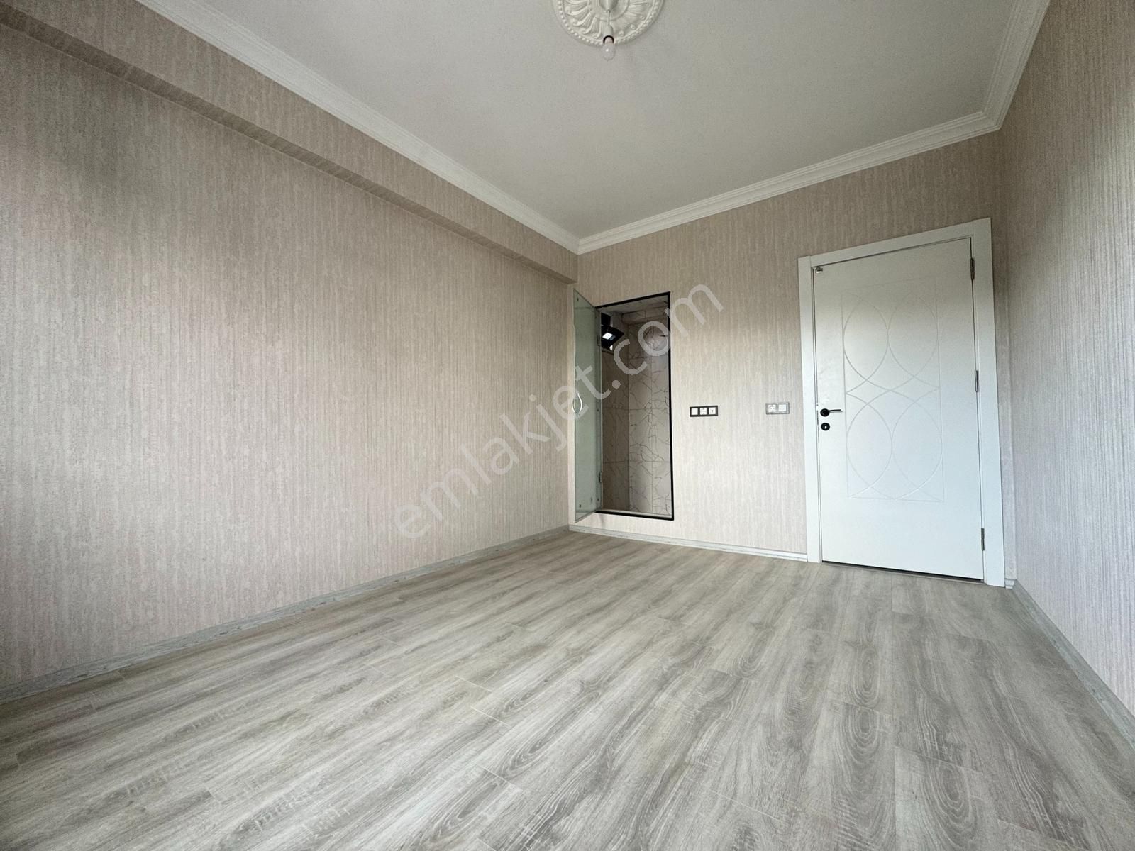 Selim Sultan Mahallesi Tuna Düğün Salonu Yakını Yeni Binada 4+1 - Görsel 15