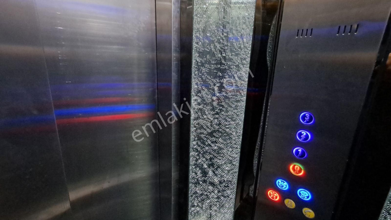 Eski Lara Yolunda Eşyalı Şık 1+1 Daire - Görsel 12