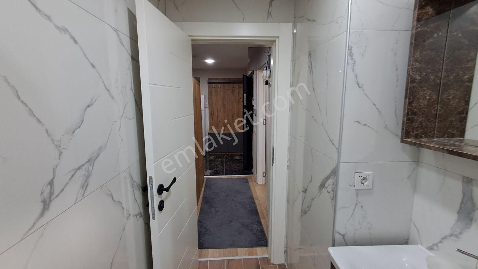 Eski Lara Yolunda Eşyalı Şık 1+1 Daire - Görsel 18