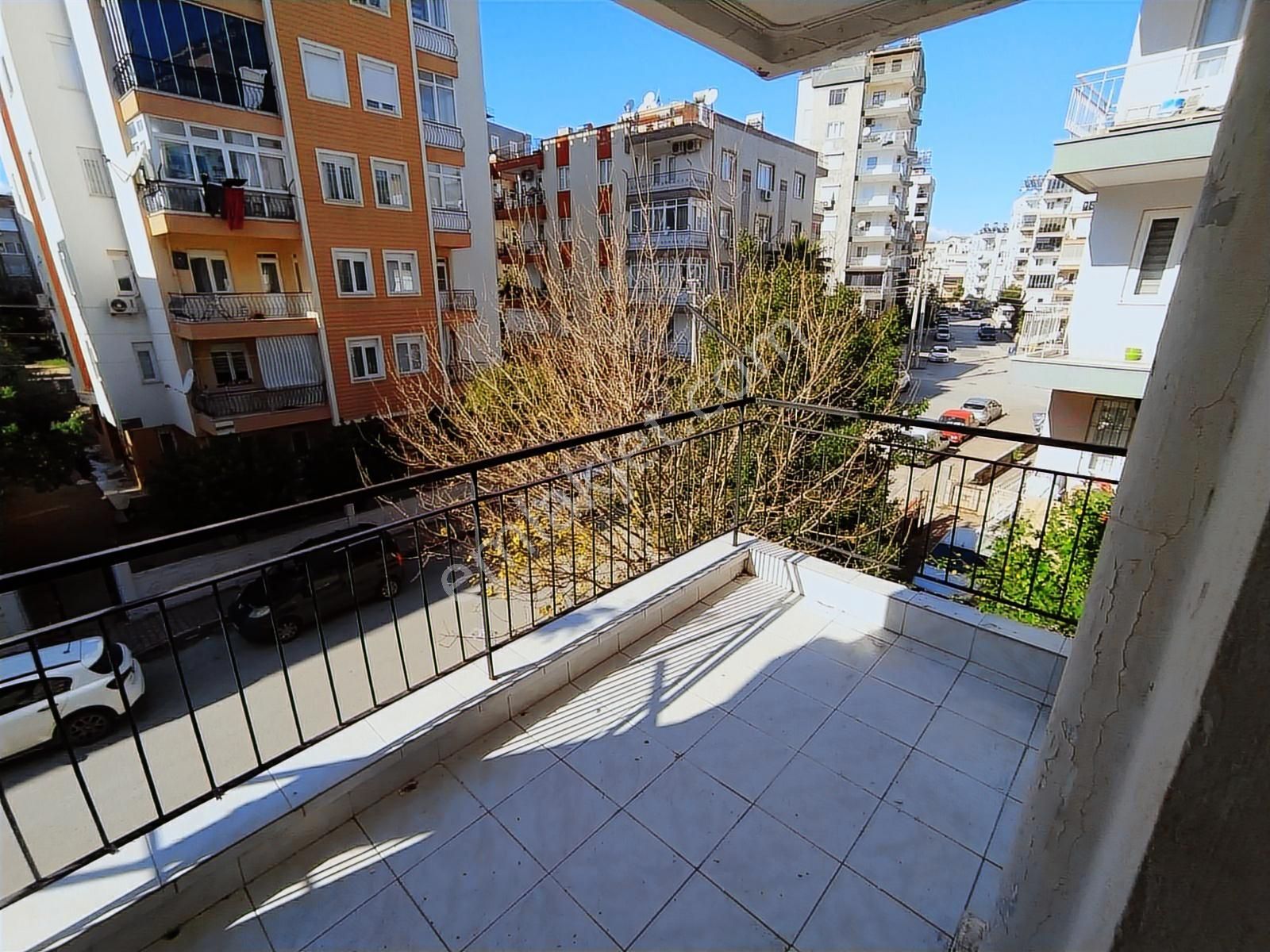 Merkezi Konumda 3+1 Kiralık Daire - Görsel 4