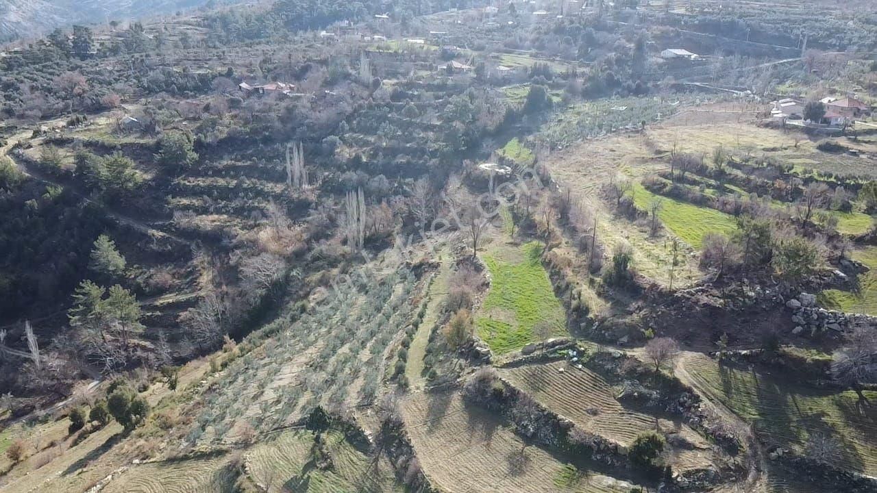 Dere'de 1033 M2 Müstakil Tapulu Yatırımlık Arazi