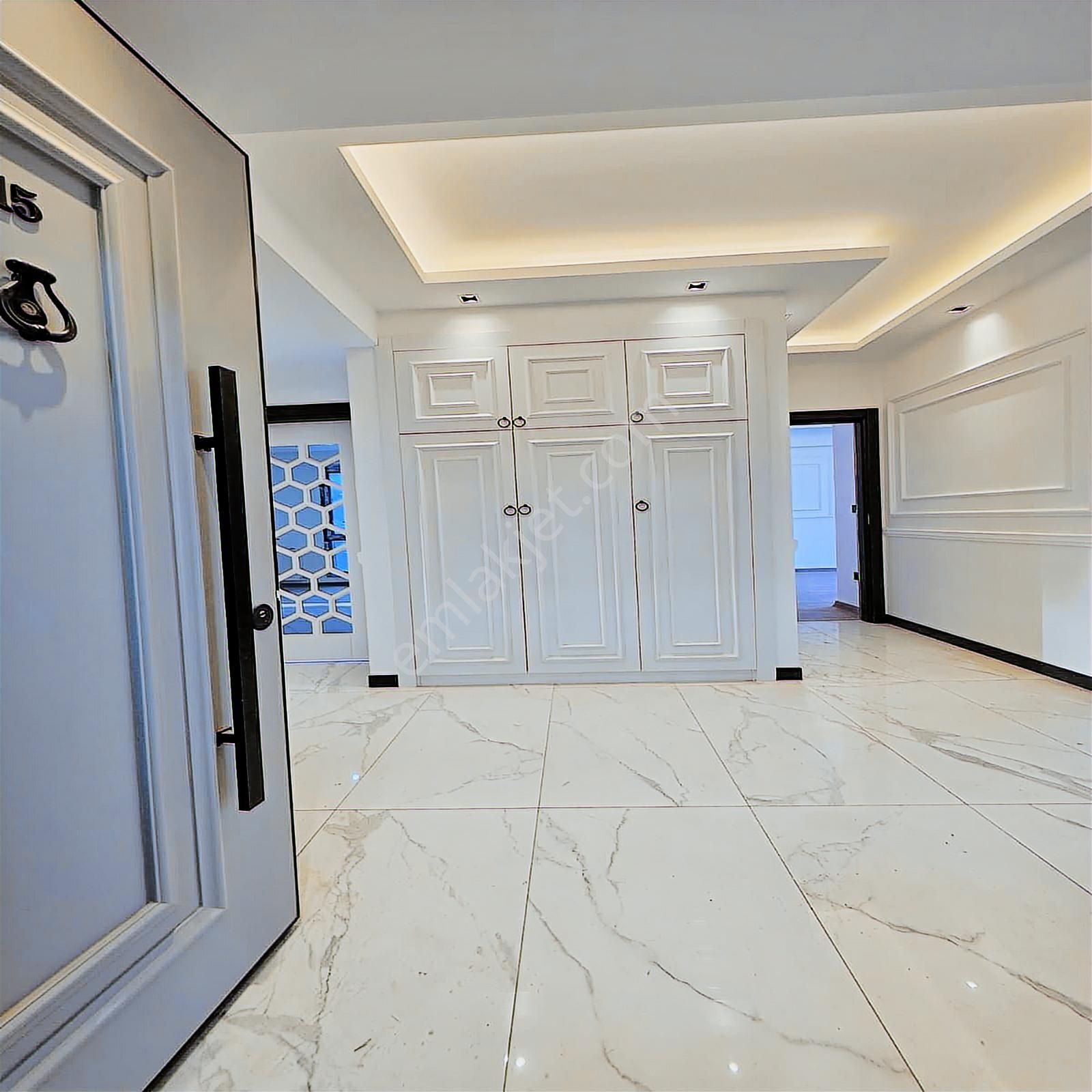 Çerkezköyün En Güzel Projesinde Ön Cephe Lüks Sıfır Arat Kat 3+1 - Görsel 32