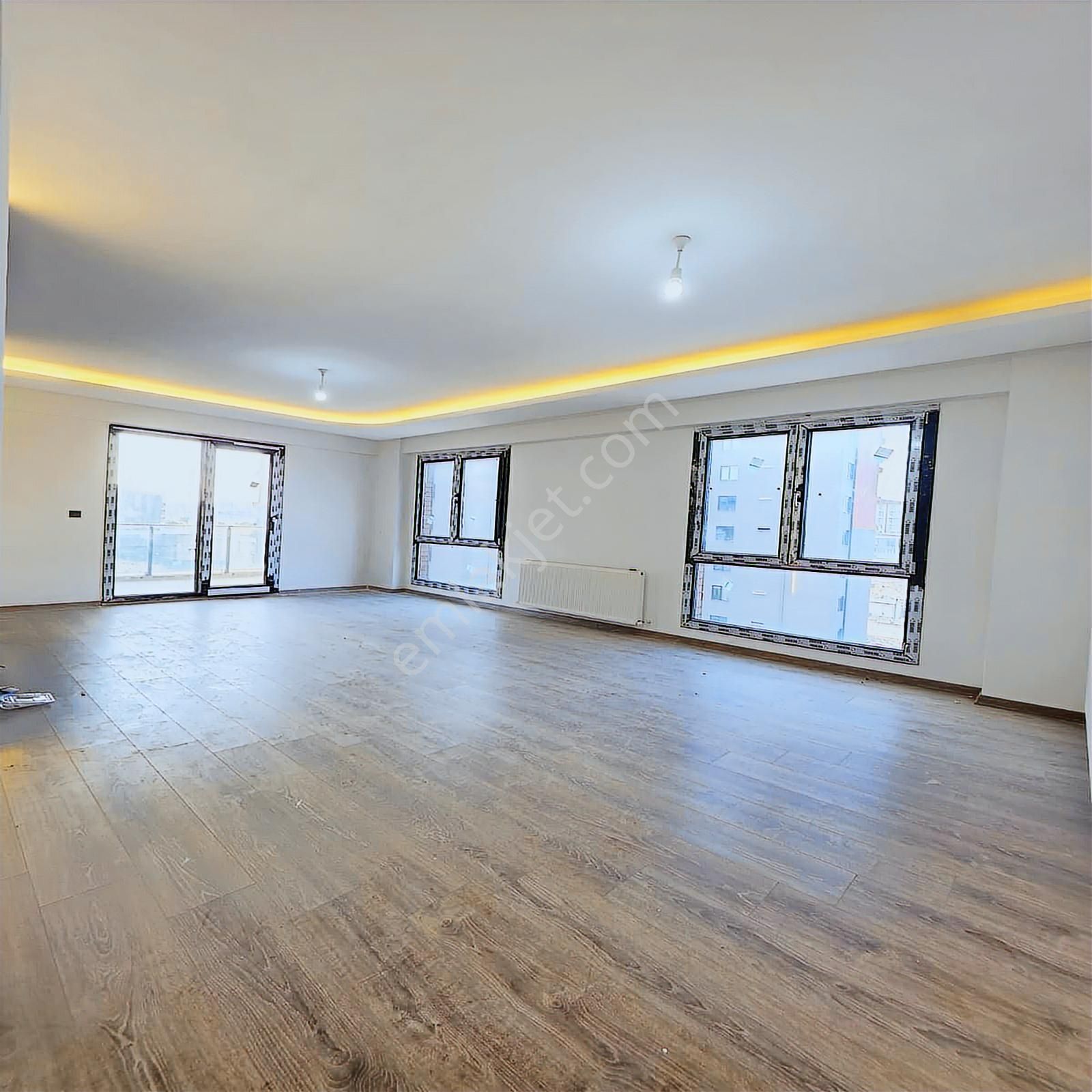 Çerkezköyün En Güzel Projesinde Ön Cephe Lüks Sıfır Arat Kat 3+1 - Görsel 9