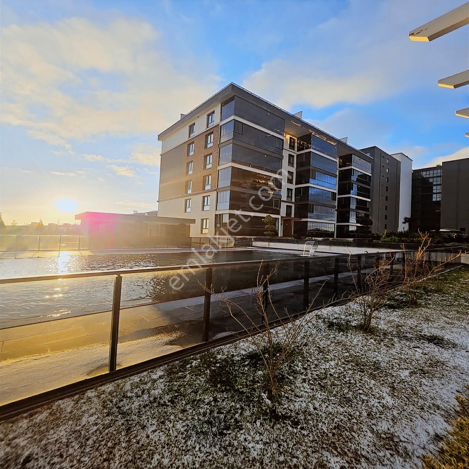 Çerkezköyün En Güzel Projesinde Ön Cephe Lüks Sıfır Arat Kat 3+1 - Görsel 33