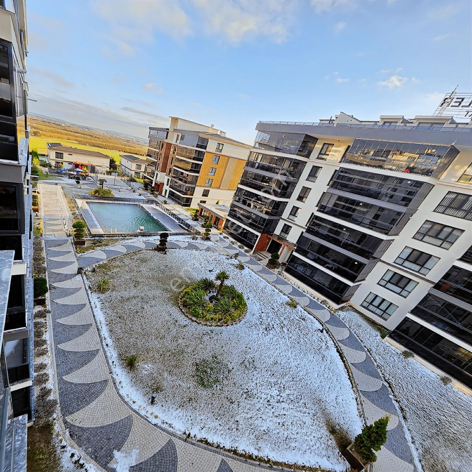 Çerkezköyün En Güzel Projesinde Ön Cephe Lüks Sıfır Arat Kat 3+1 - Görsel 8