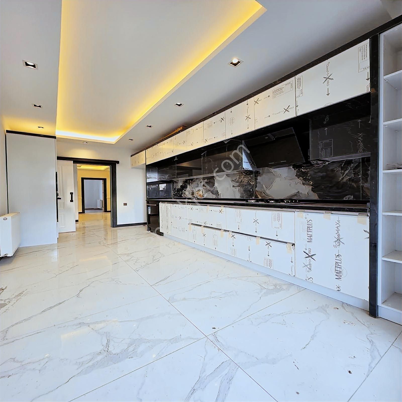 Çerkezköyün En Güzel Projesinde Ön Cephe Lüks Sıfır Arat Kat 3+1 - Görsel 16