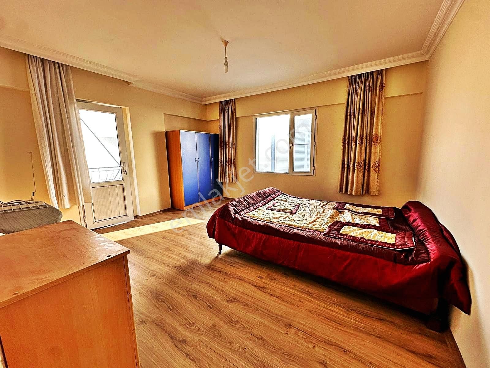 Altınkum Plajına Yürüme Mesafesinde 3+1 Ara Kat Eşyalı Daire - Görsel 2