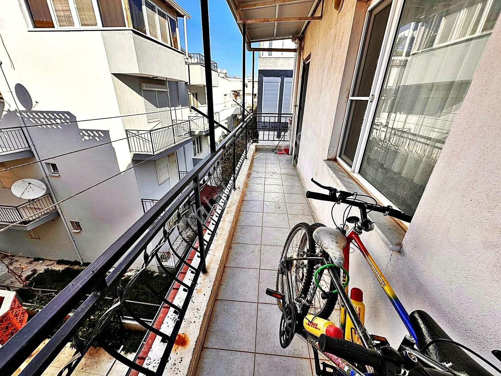 Altınkum Plajına Yürüme Mesafesinde 3+1 Ara Kat Daire - Görsel 18