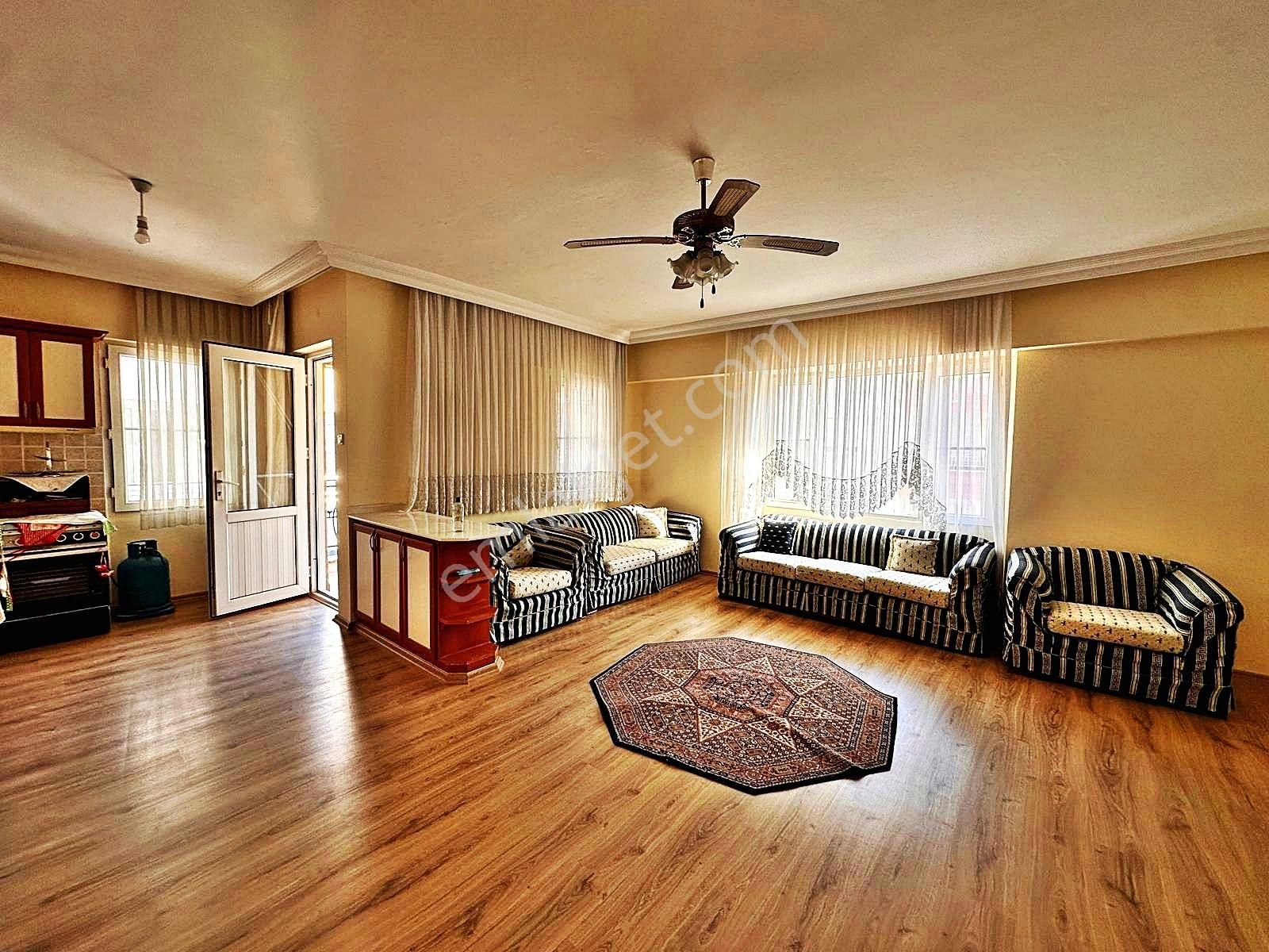 Altınkum Plajına Yürüme Mesafesinde 3+1 Ara Kat Daire - Görsel 5